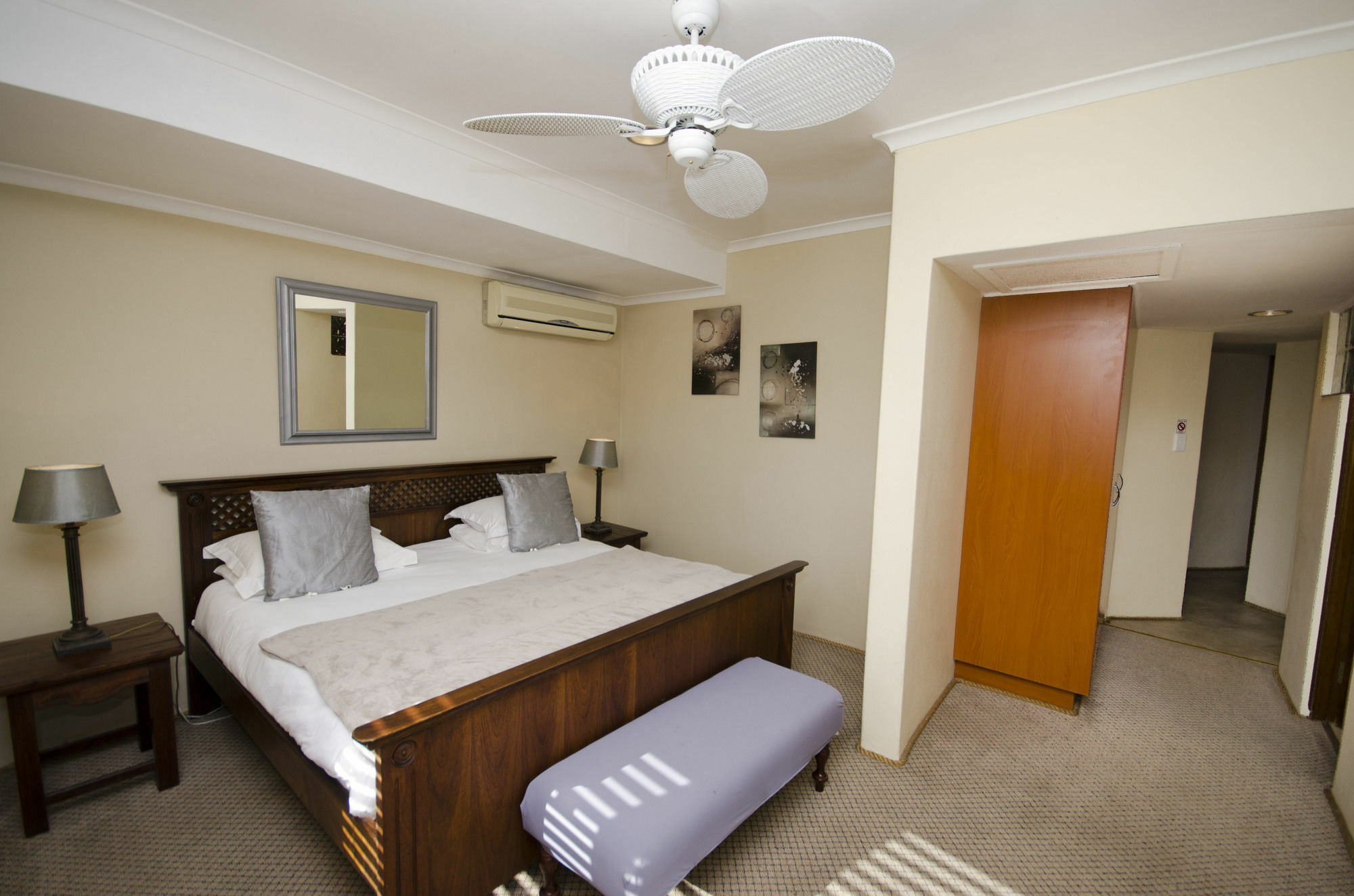 Augusta Bay Guest House 나이스나 외부 사진